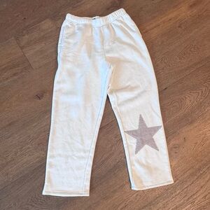 ⚡️ Forever 21 Kids White Joggers with Star Design